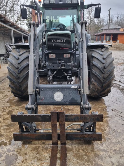 Fendt Favorit 515c ,150 cp , cu incarcator frontal stoll
