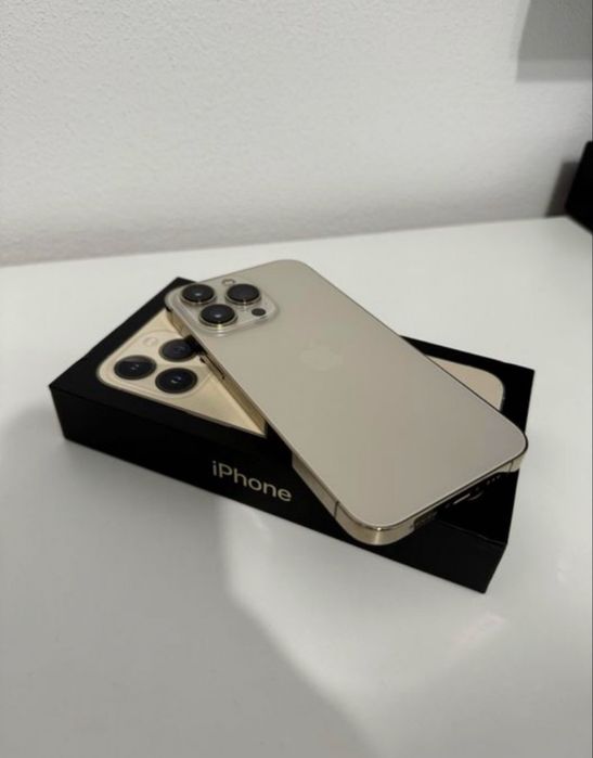 Vand Iphone 13 pro impecabil