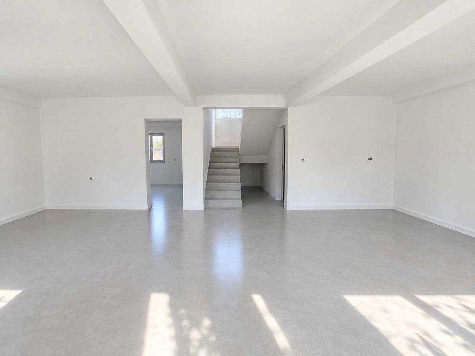 Vilă de vânzare în Lumina, Constanța – 4 dormitoare, terasă,
