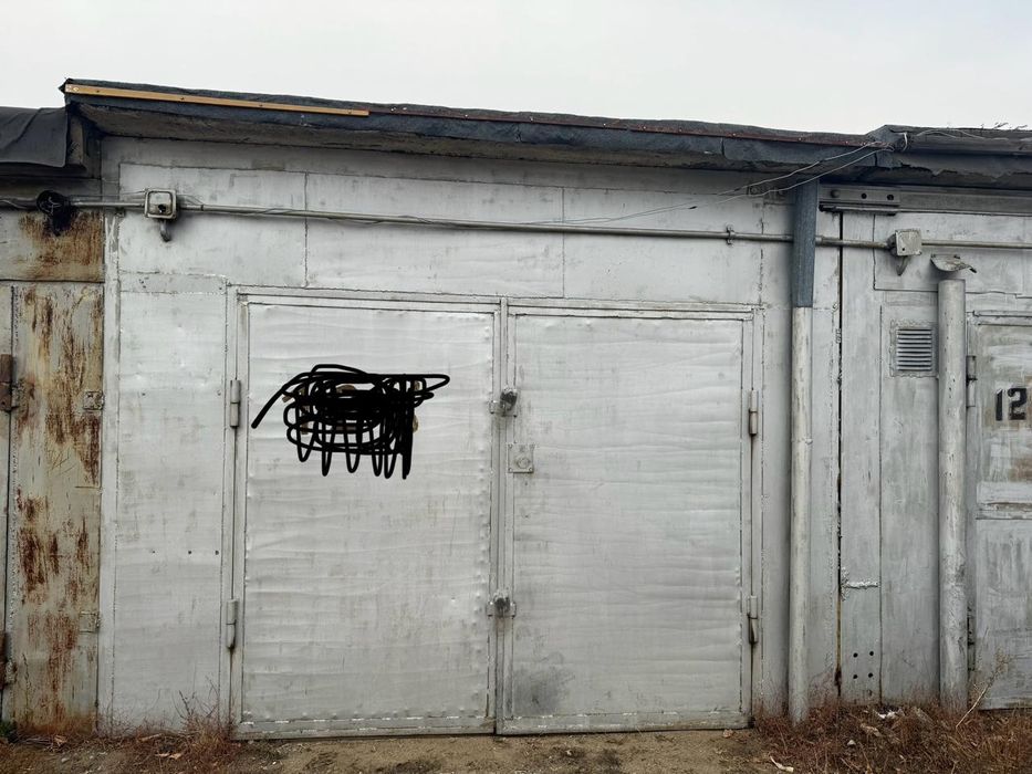 Продам гараж в 9 обществе