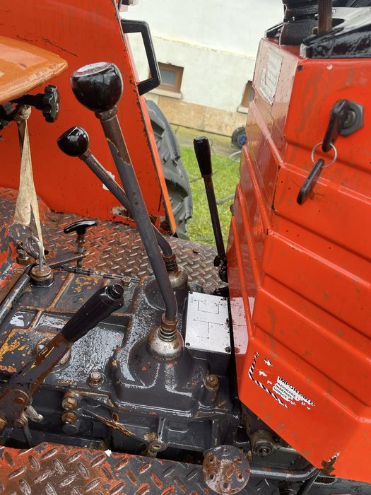 Tractor carraro 75 cai