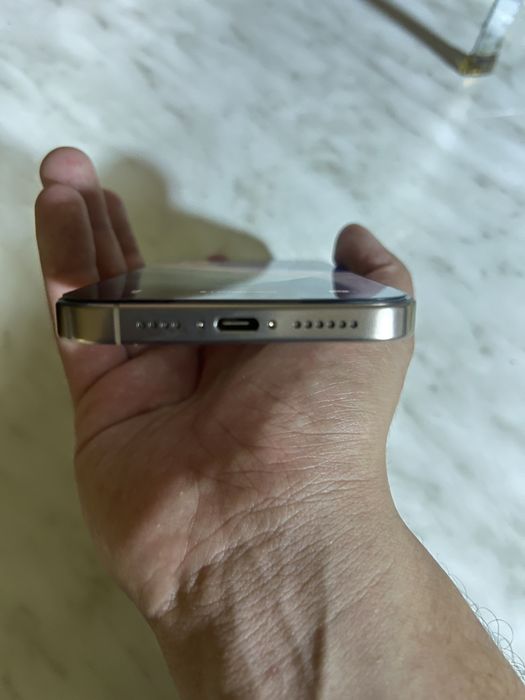 Iphone 16ProMax idial holatda