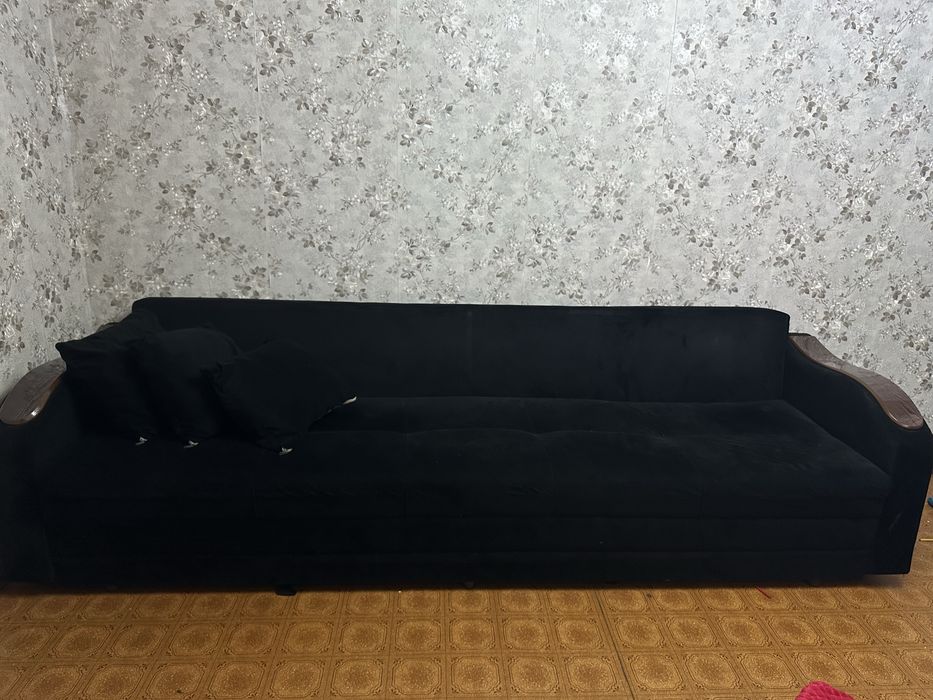 Диван 3 метра продам