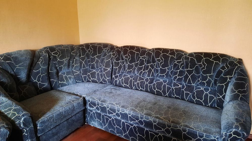 Продам диван 25000 торг