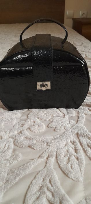 Луксозна кутия за бижута