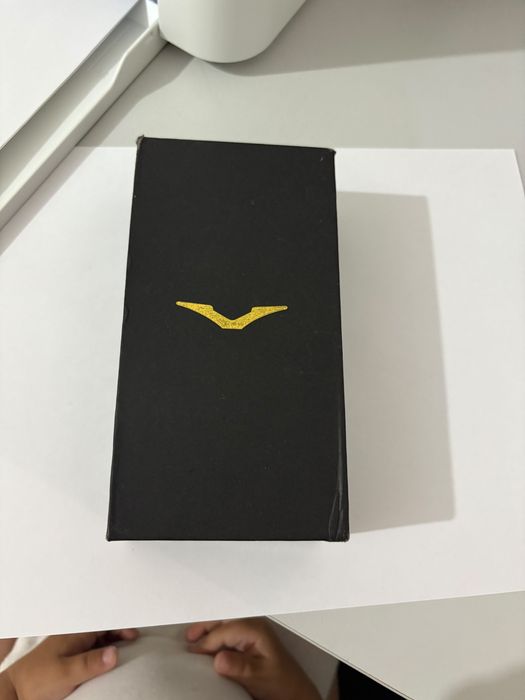 Vertu телефон новый состояние