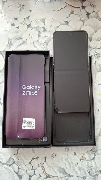 Galaxy Z flip 5 продам