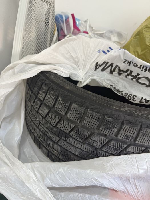 Лепучка Yakohama 235/45/18