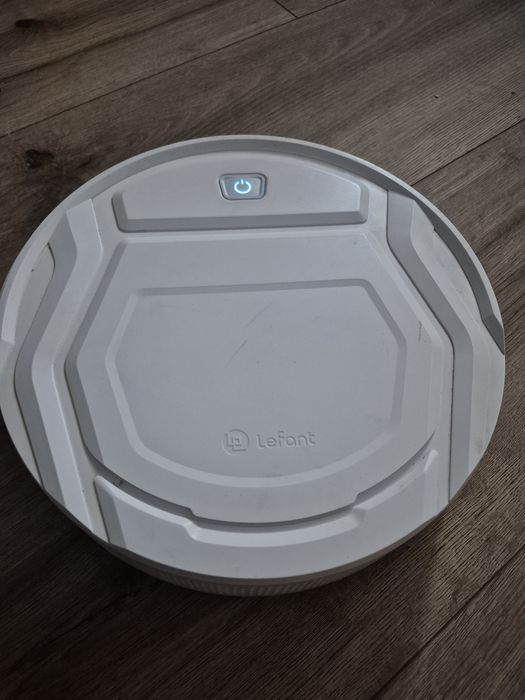 Aspirator robot Lefant