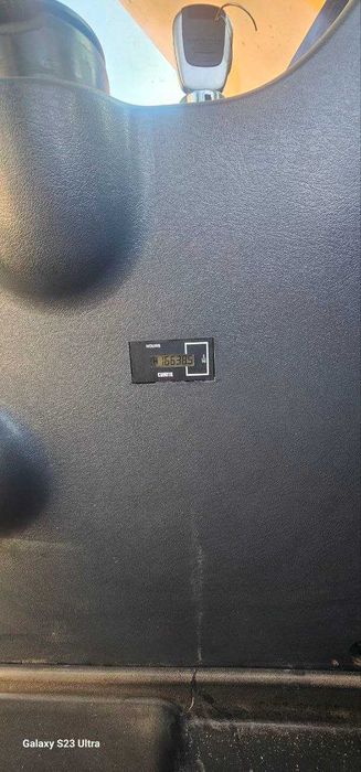 Колёсный экскаватор Hyundai Robex 140W-9S