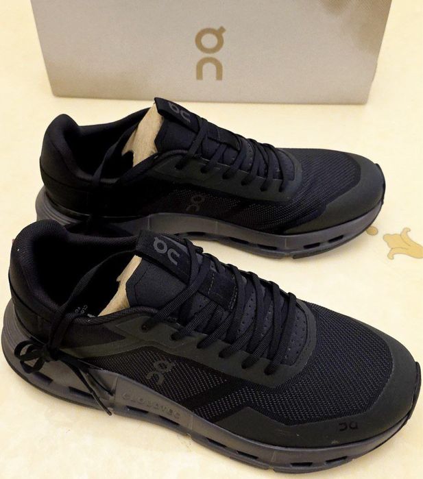 Мужские кроссовки от швейцарского бренда On Running 43-43,5