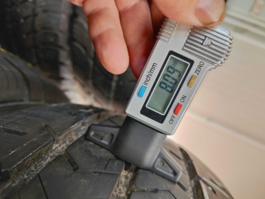 4бр.летни гуми 215/60/17C Michelin