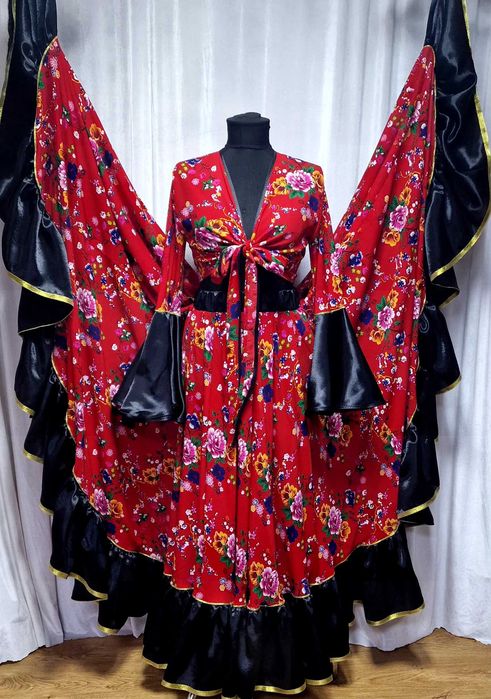 Costum dans tiganesc