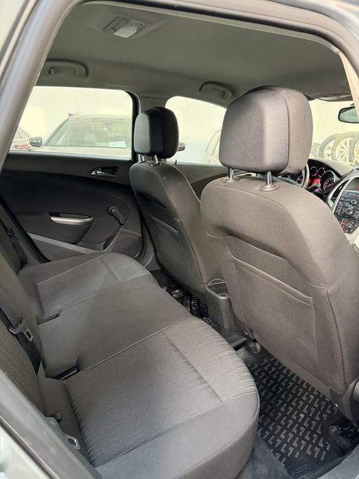 Dacia Sandero 1.2 Laureate – Benzină –