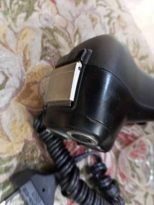 Продам электробритва "Бердск 3114".