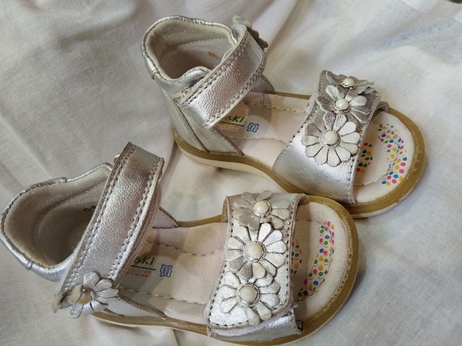 Обувь для девочки