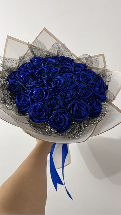 Букет цветов атлас