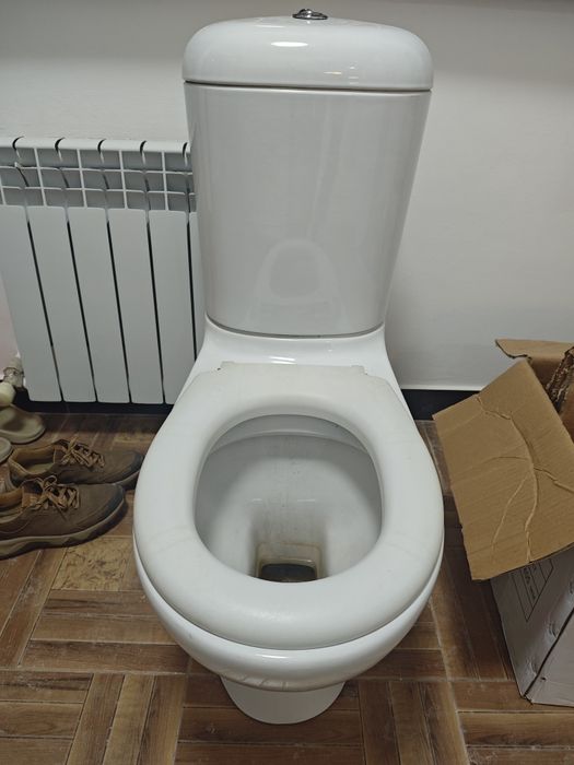 Продам Унитаз б/у