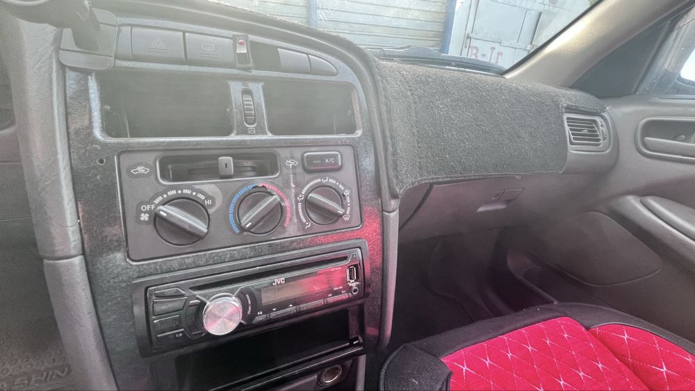 Продам  таета авенсис