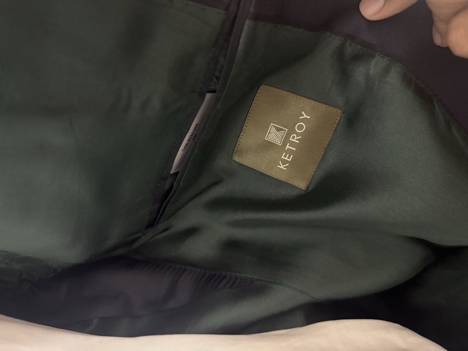 Продам смокинг KETROY