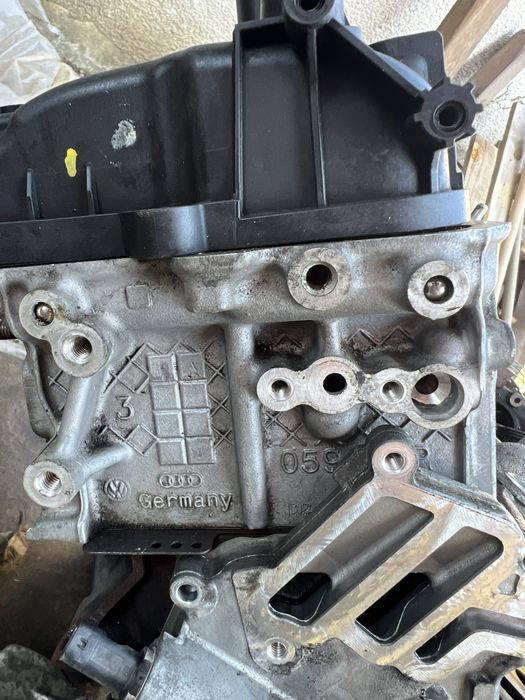 VW touareg 2019  двигател на части