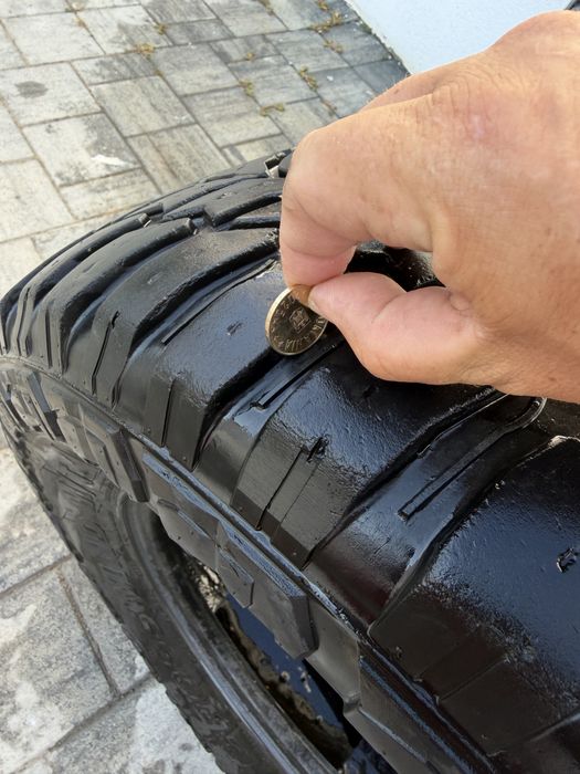 Se vand cauciucuri crosswind M/T ,si cauciucuri BF goodrich