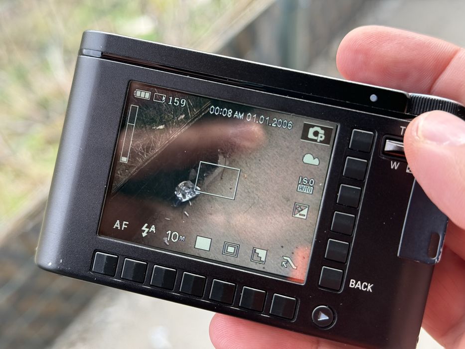 Samsung NV10 фотоапарат
