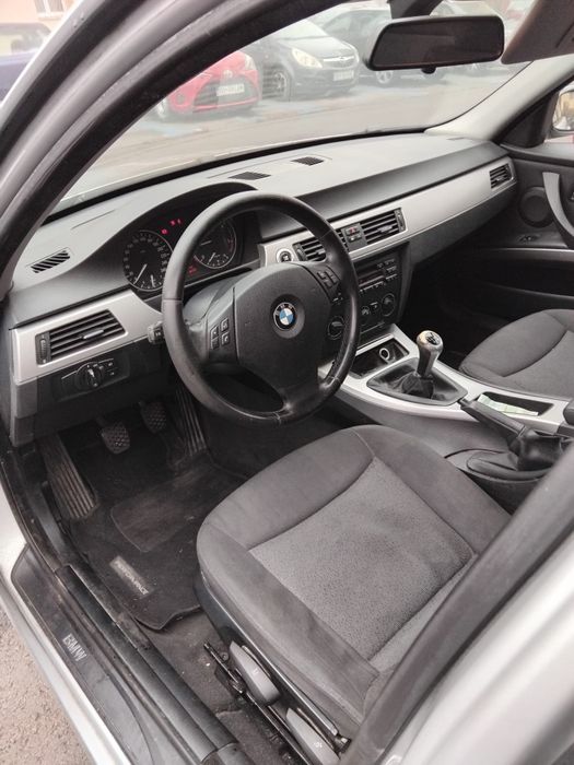 Vând BMW 318 D,an fabricație 2006