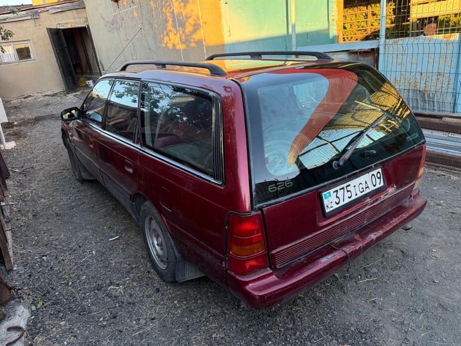 Mazda 626 — 1993 г.