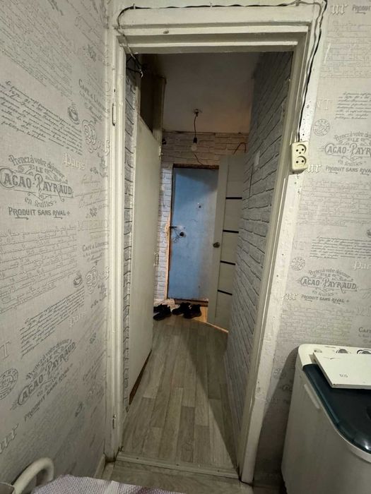 1-комнатная в малосемейном доме, маг. Мандарин