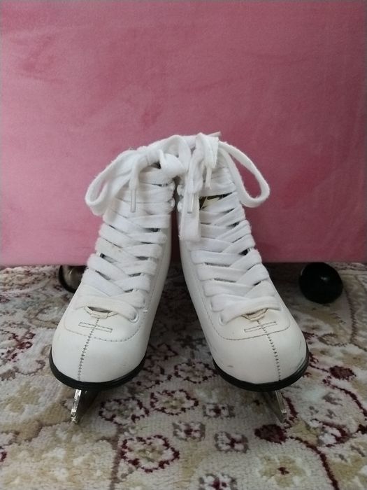 Детские коньки ..