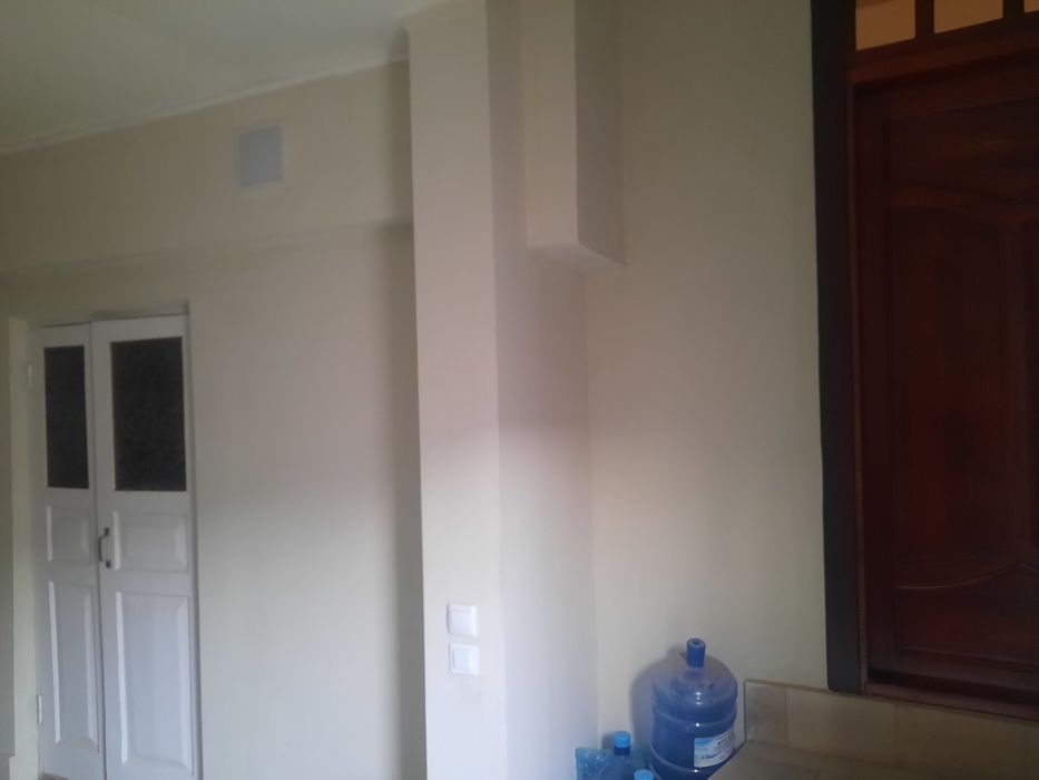 Арк кургони олдида ховли сотилади