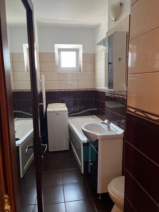 Apartament de închiriat în micro 6
