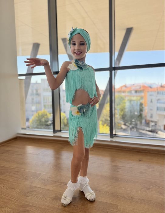 Костюм за спортни танци