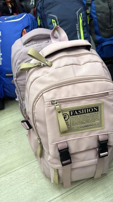 Школьные рюкзаки