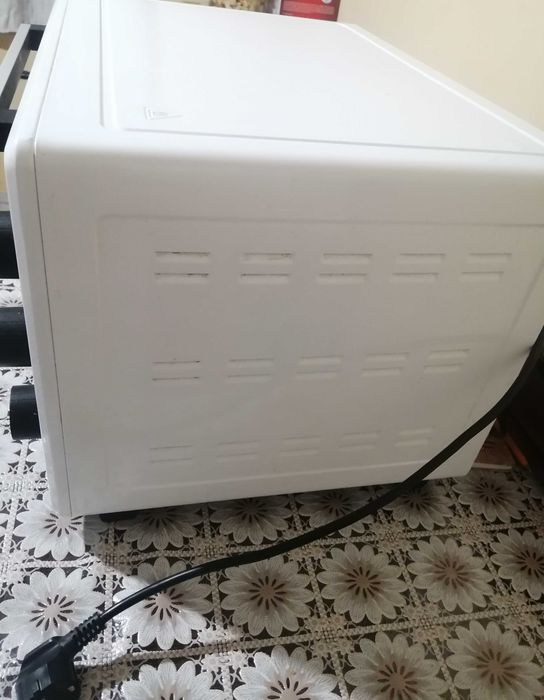 Малка готварска фурна/печка Foreti, 36 л