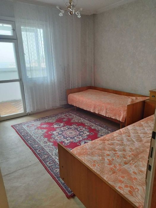 Дава се под наем Четиристаен апартамент в Стара Загора, Център - 86 кв.м за 255 € - Снимка #2