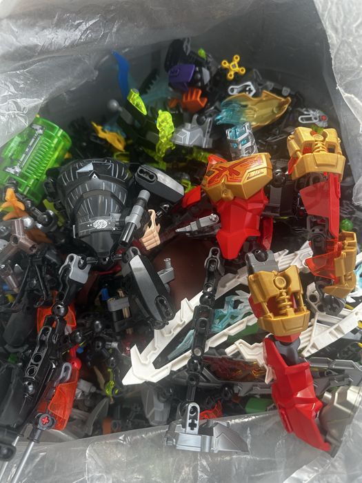 Продам конструкто LEGO Bionicle