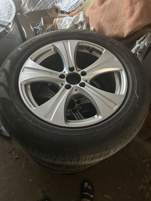 Vand jante mercedes cu anvelope de vara pirelli