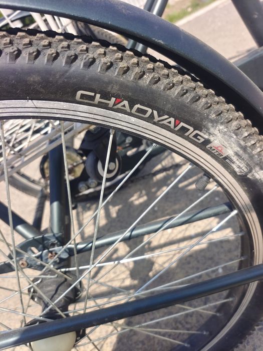 Bicicleta cu 3 roti/tricicleta