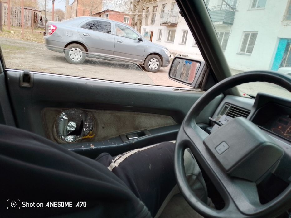 Продам машину Мицубиси Галант 87 года