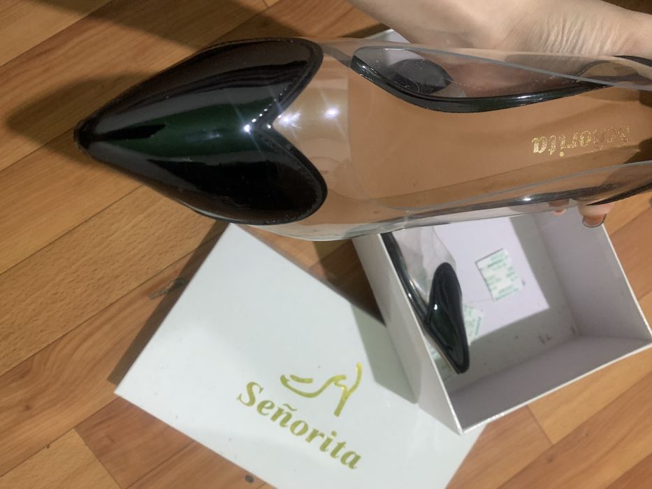 Продам туфли в 39 размере