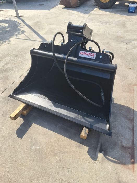 Накланяща се планировъчна кофа, хидравлична за багер