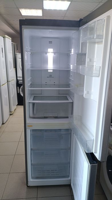 Продам холодильник с гарантией