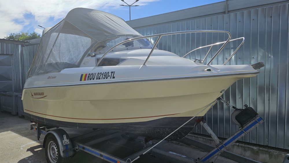 Vând barcă Quicksilver 470 Cabin