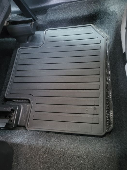 Продам полики на субару