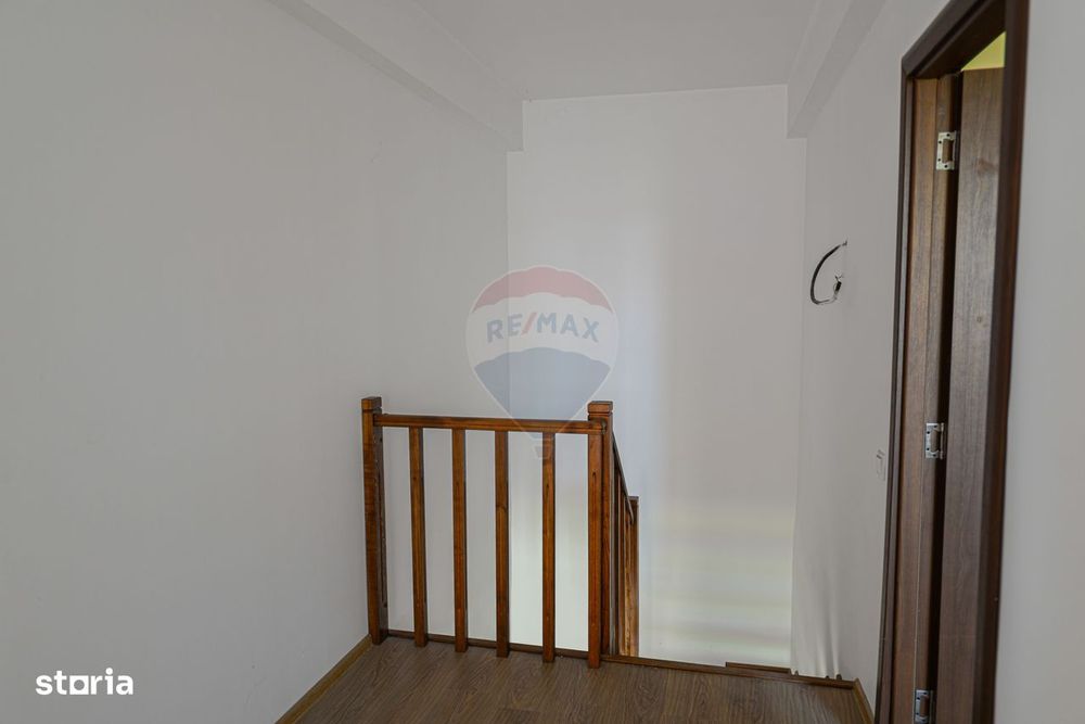 De vanzare casa + hala, teren 580mp, ideala business/service auto