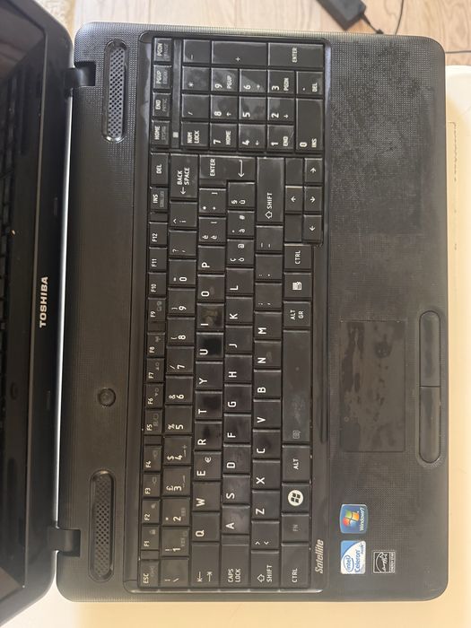 Vand laptop toshiba