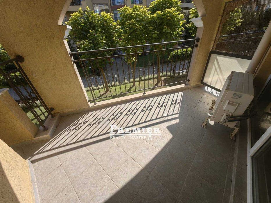 Продава се Двустаен апартамент в Бургас, Акациите - 80 кв.м за 913 €/кв.м - Снимка #9