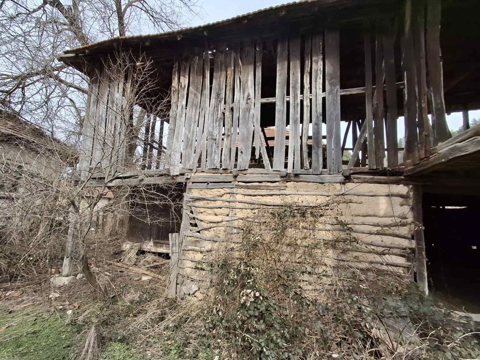 2 Къщи в един двор